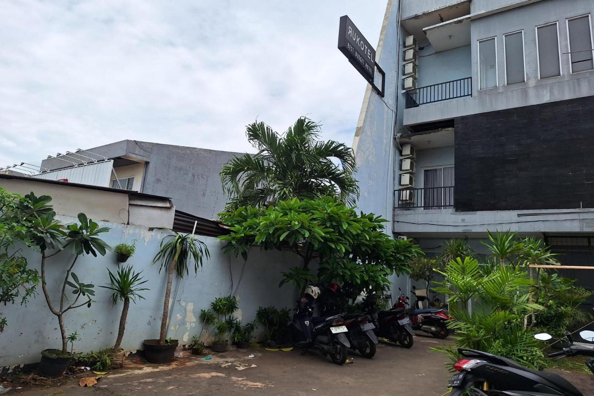 Oyo 93584 Rukotel South Tangerang 외부 사진